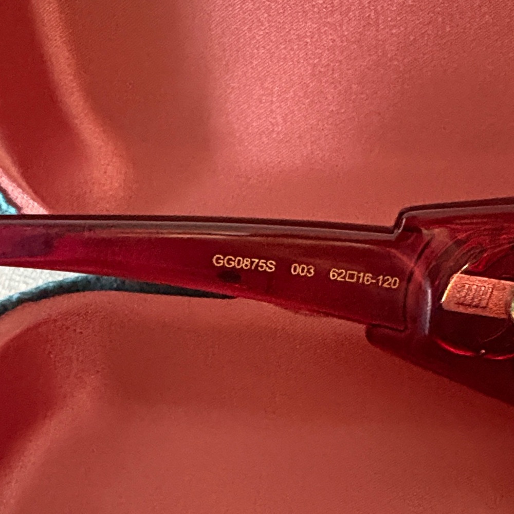 Gucci Square-Frame Injection Sunglasses - Picture 2 of 3